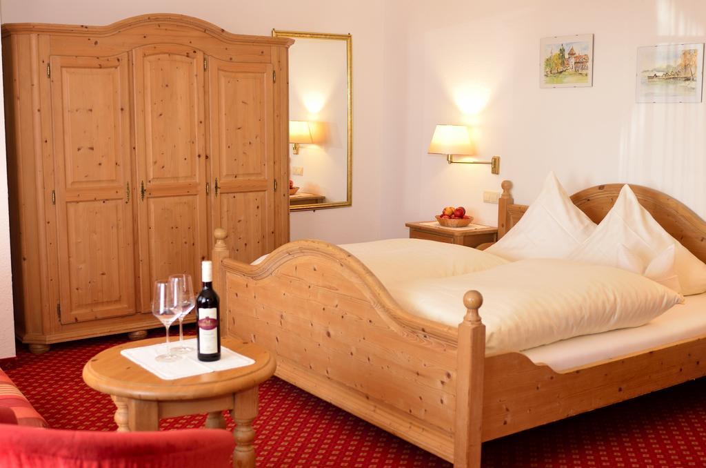 Landhotel Schellenberg اوبرلنغن المظهر الخارجي الصورة